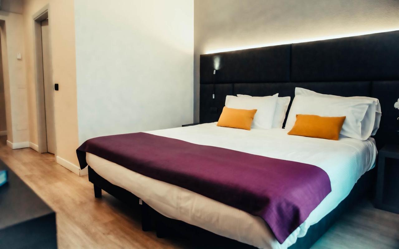 Hotel Benaco Desenzano del Garda Dış mekan fotoğraf