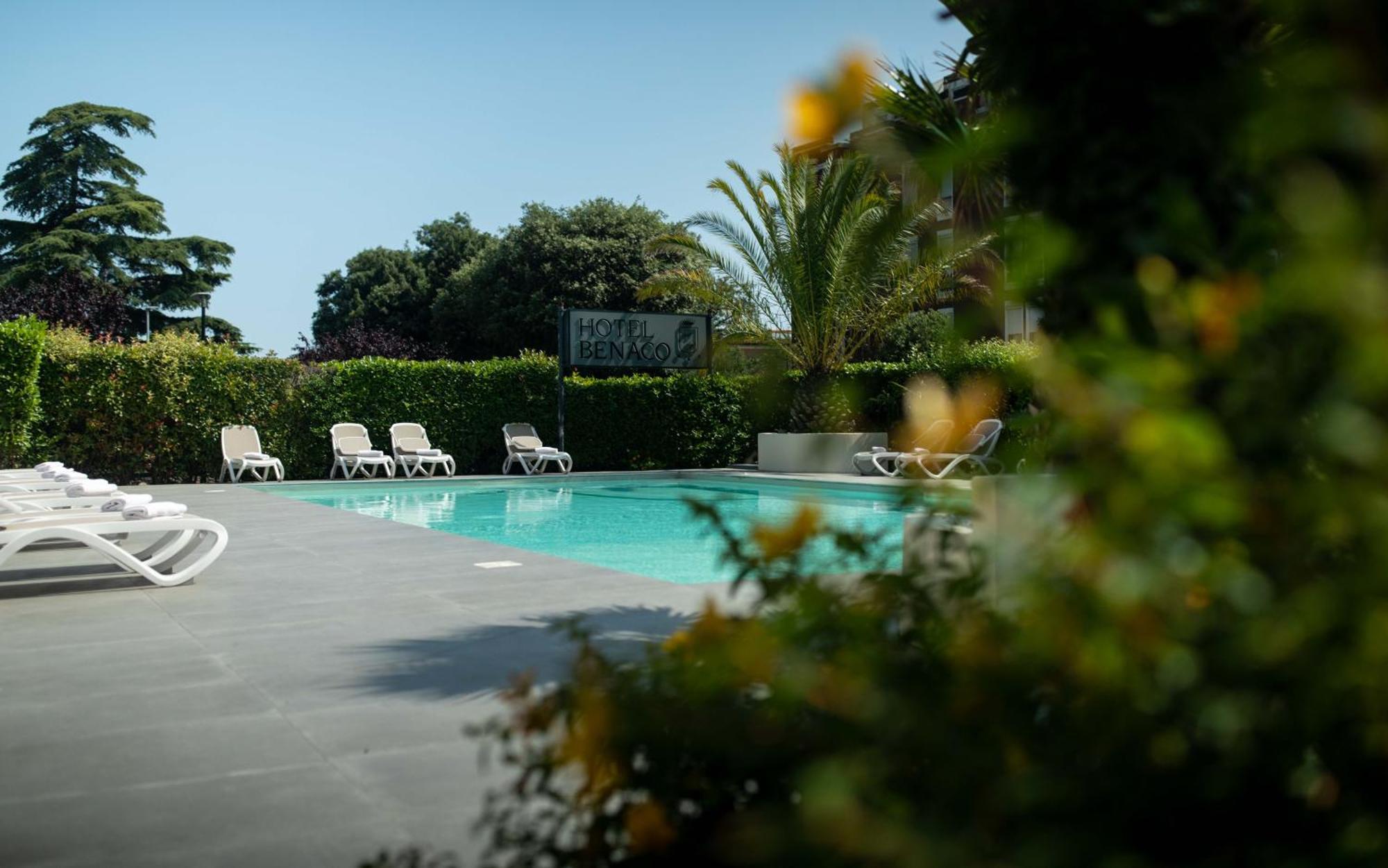 Hotel Benaco Desenzano del Garda Dış mekan fotoğraf