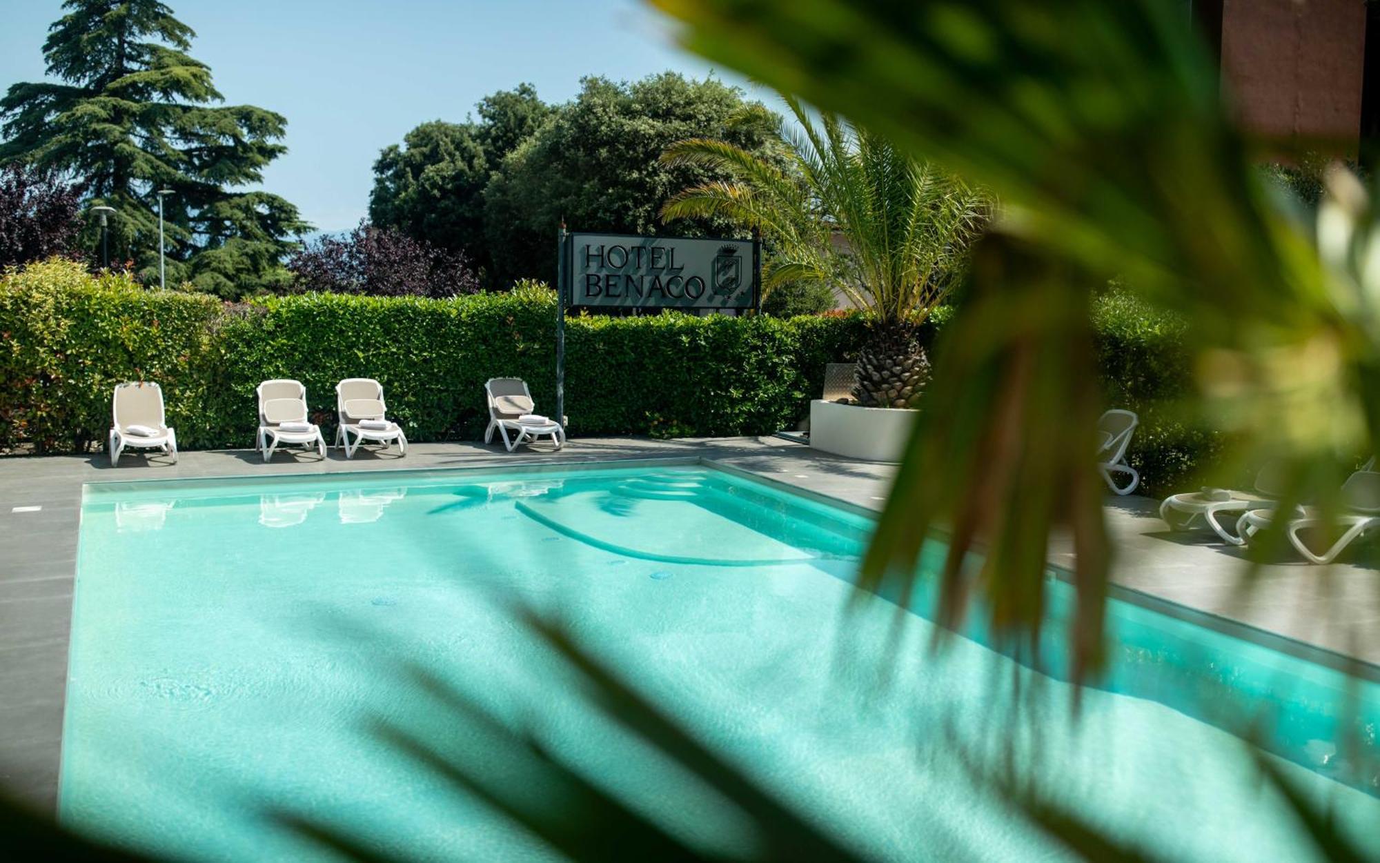 Hotel Benaco Desenzano del Garda Dış mekan fotoğraf
