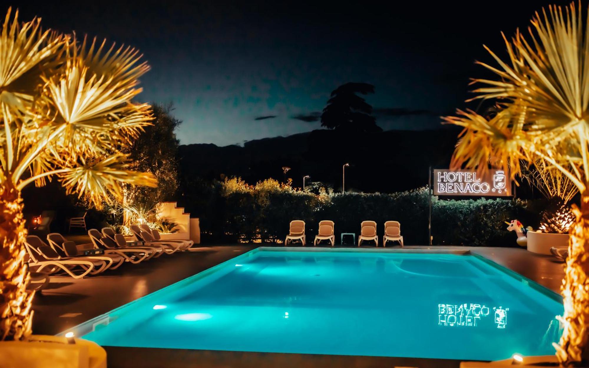 Hotel Benaco Desenzano del Garda Dış mekan fotoğraf